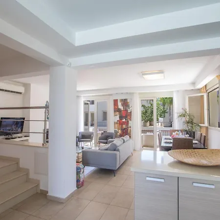 3 Schlafzimmer Mit Pool Und Teilweise Meerblick Feriehus