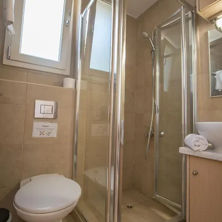 Feriehus 3 Schlafzimmer Mit Pool Und Teilweise Meerblick *